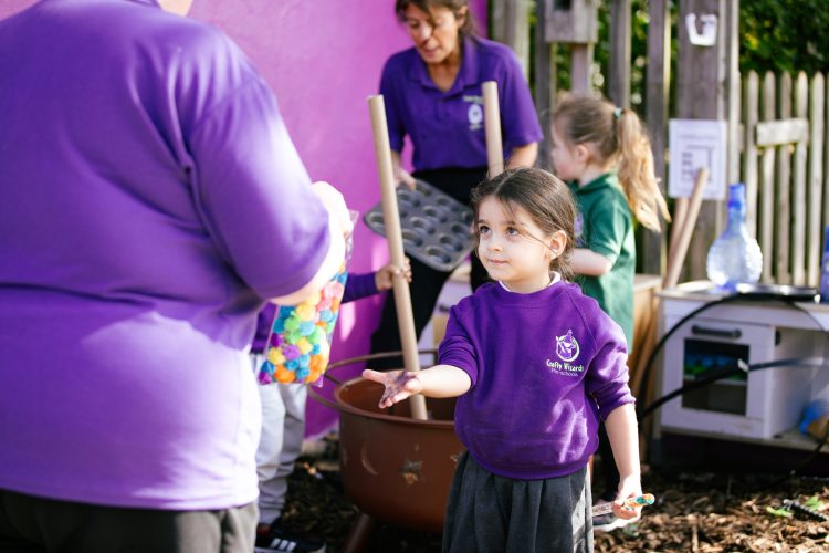 2N4A8583