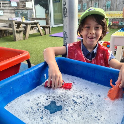 Holiday club 15