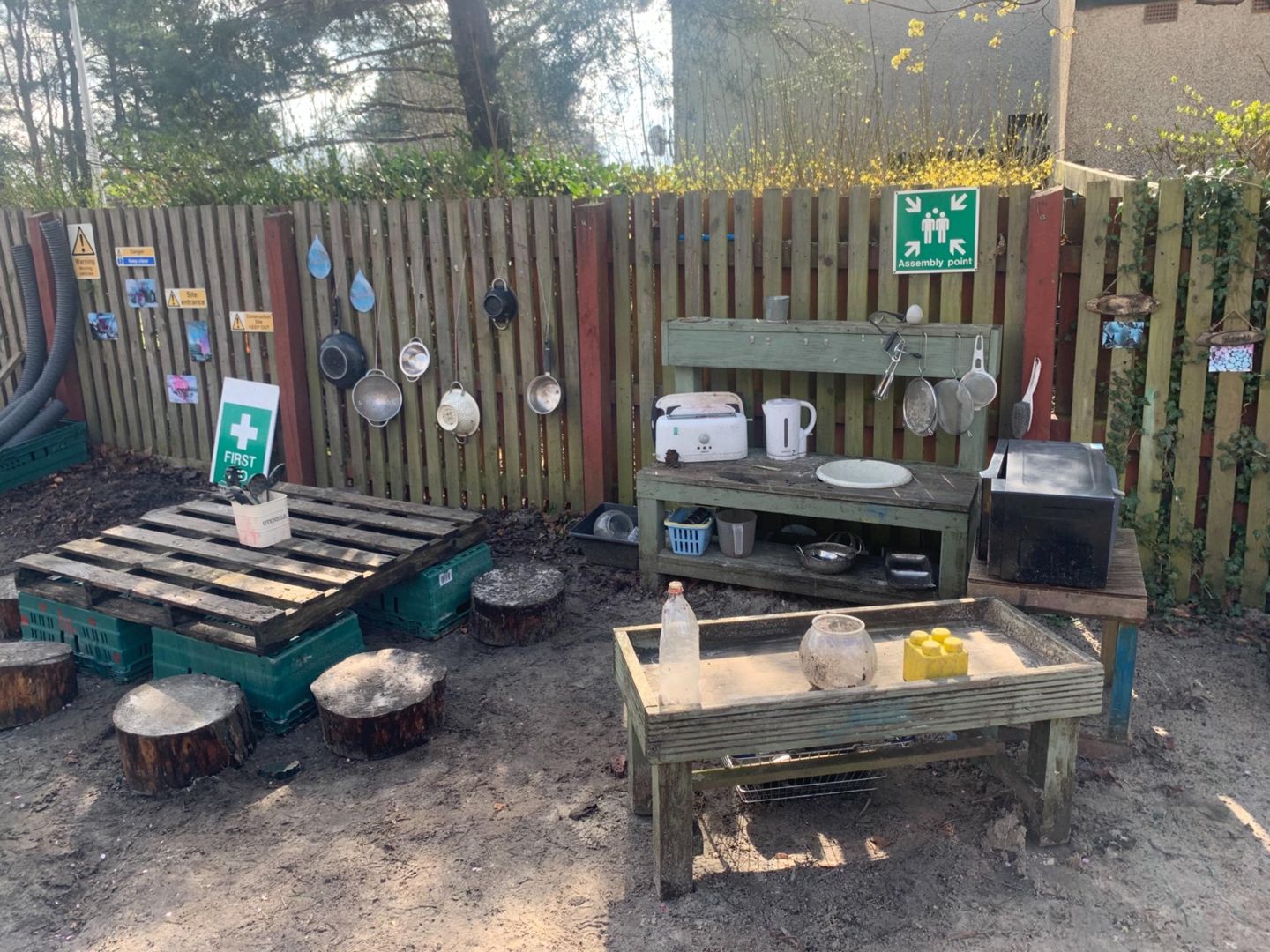 Mud_kitchen